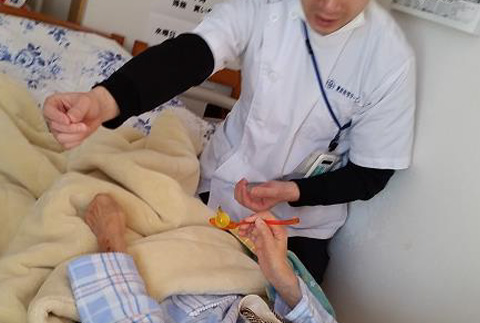 01 右手で食事がしたい痛みのない生活がしたい